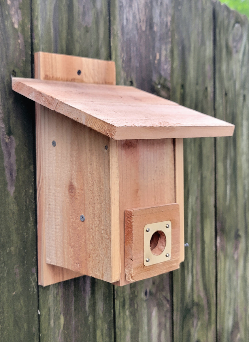 Cedar roosting box