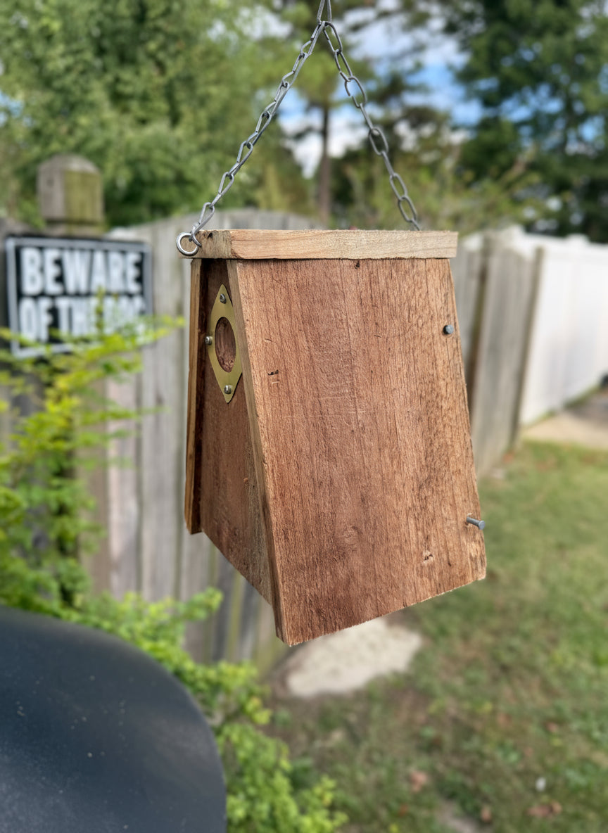 Cedar hanging box