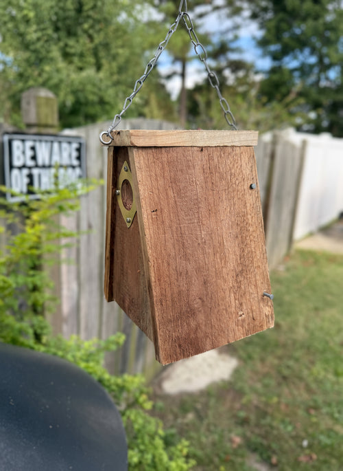 Cedar hanging box