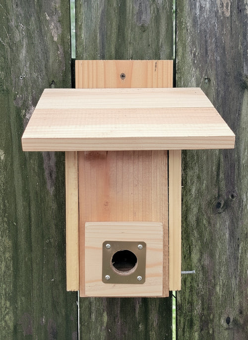 Cedar roosting box